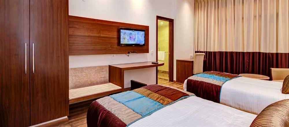 La Sagrita Hotell New Delhi Exteriör bild