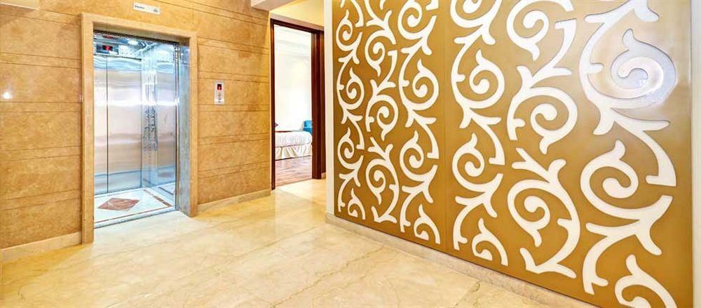 La Sagrita Hotell New Delhi Exteriör bild
