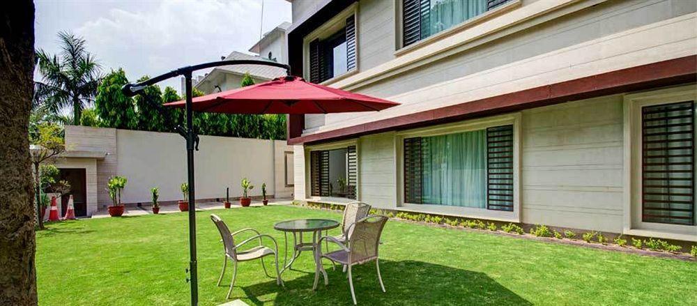 La Sagrita Hotell New Delhi Exteriör bild