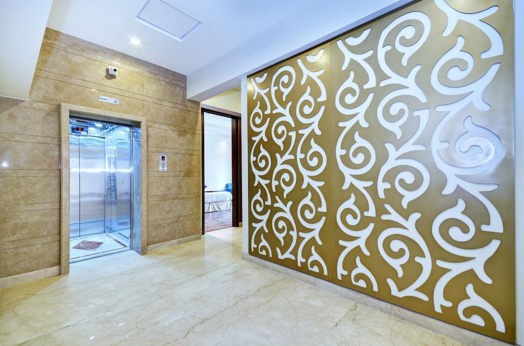 La Sagrita Hotell New Delhi Exteriör bild