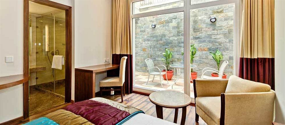 La Sagrita Hotell New Delhi Exteriör bild